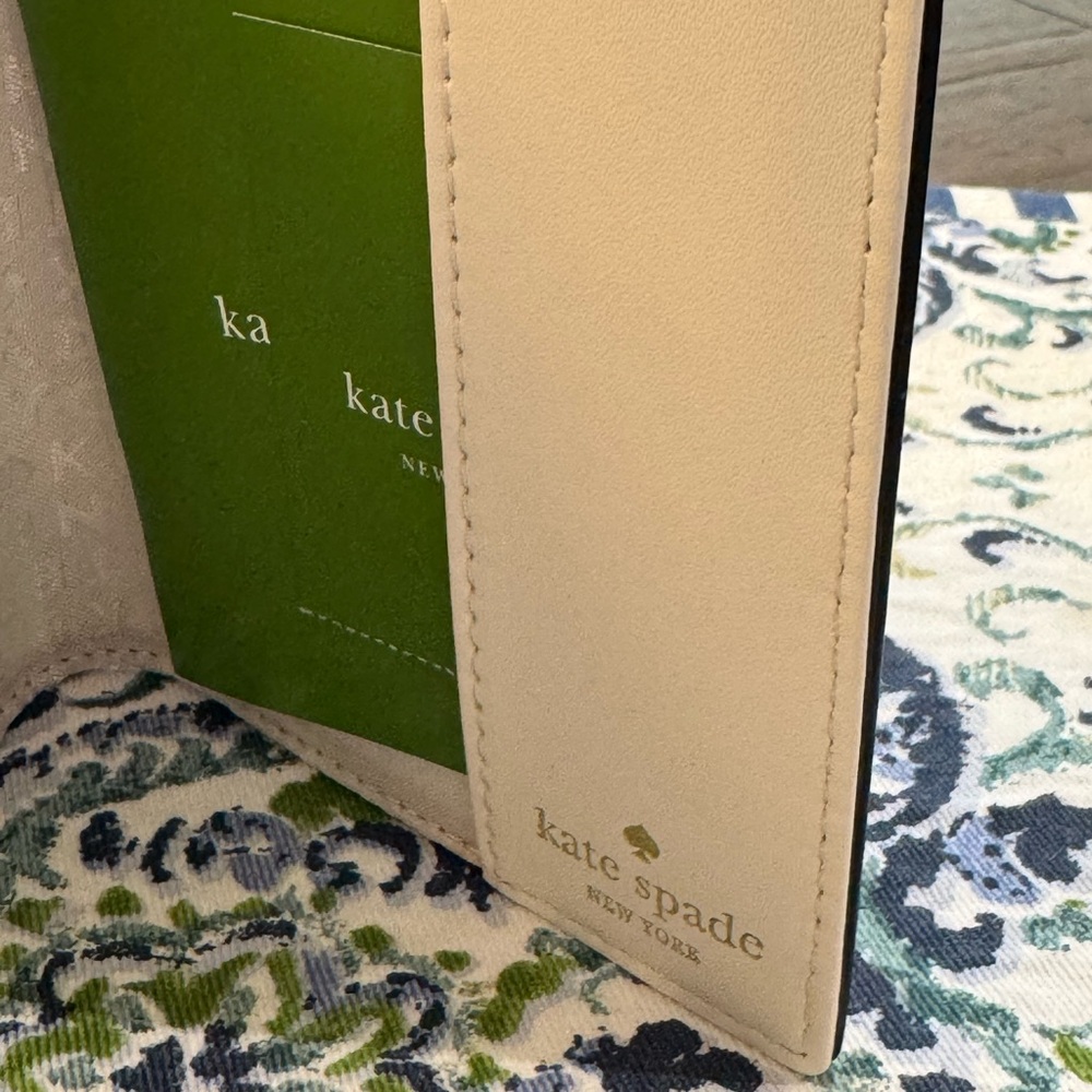 KATE SPADE Passport Holder NWT! Rare Blue Leather! FANTASTIC GIFT! - Picture 3 of 16